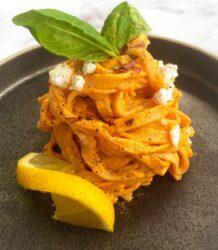 Creamy Spicy Roasted Red Pepper Pasta